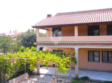 Trosoban stan, Poreč, prodaja, 320000 €, 80 m2