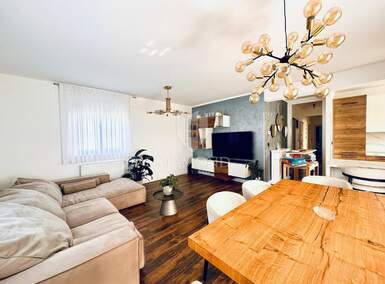 Cetvorosoban stan, Pula, Valdebek, prodaja, 330000 €, 104 m2