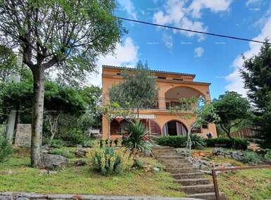 Kuca, Novi Vinodolski, prodaja, 500000 €, 220 m2