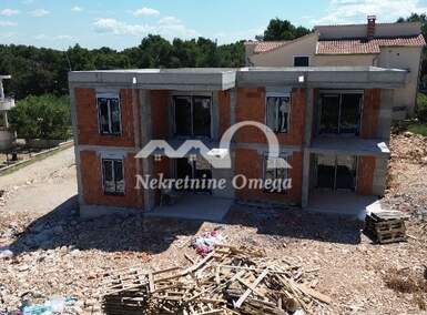 Trosoban stan, Šibenik, Brodarica, prodaja, 275000 €, 73 m2