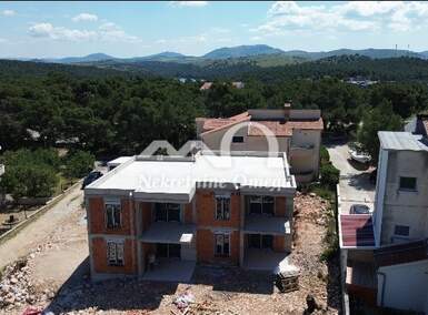 Trosoban stan, Šibenik, Brodarica, prodaja, 275000 €, 73 m2