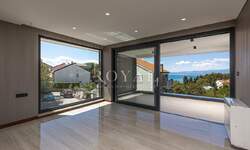 Cetvorosoban stan, Malinska-Dubašnica, Malinska, prodaja, 850000 €, 152 m2