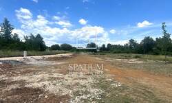 Stan, Labin, prodaja, 92000 €, 900 m2