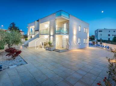 Kuca, Umag, prodaja, 1500000 €, 314 m2