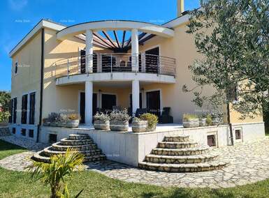 Kuca, Medulin, prodaja, 1600000 €, 350 m2