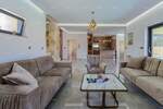 Kuca, Pula, Loborika, prodaja, 850000 €, 350 m2