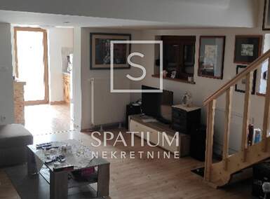 Kuca, Mrkopalj, prodaja, 291000 €, 208 m2