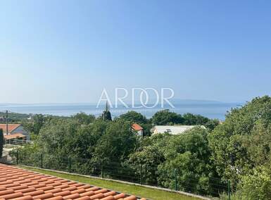 Kuca, Kostrena, najam, 3500 €, 250 m2