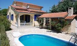 Kuca, Labin, prodaja, 375000 €, 94 m2