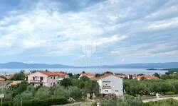Trosoban stan, Malinska-Dubašnica, Malinska, prodaja, 365000 €, 60 m2