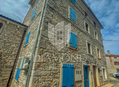 Trosoban stan, Brtonigla, prodaja, 220000 €, 68 m2