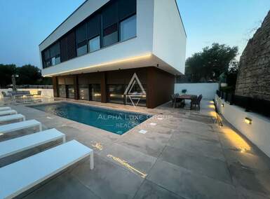Kuca, Rovinj, prodaja, 1400000 €, 178 m2