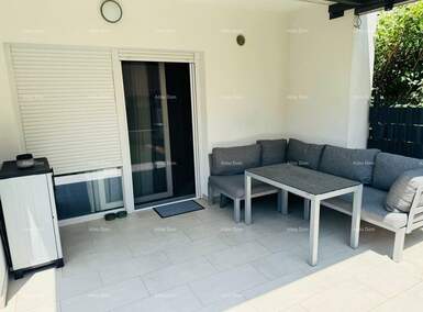 Dvosoban stan, Pula, prodaja, 266770 €, 63 m2