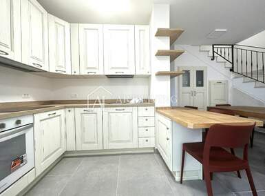 Trosoban stan, Umag, prodaja, 220000 €, 63 m2