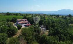 Kuca, Gračišće, prodaja, 790000 €, 303 m2