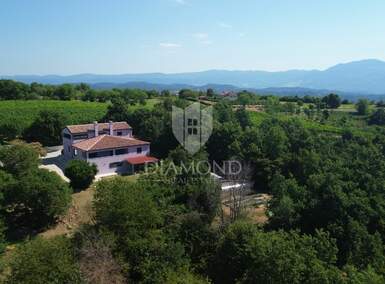 Kuca, Gračišće, prodaja, 790000 €, 303 m2