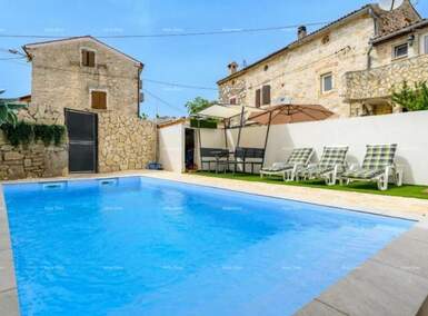 Kuca, Poreč, prodaja, 365000 €, 150 m2