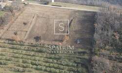 Zemljiste, Motovun, prodaja, 195000 €, 1953 m2