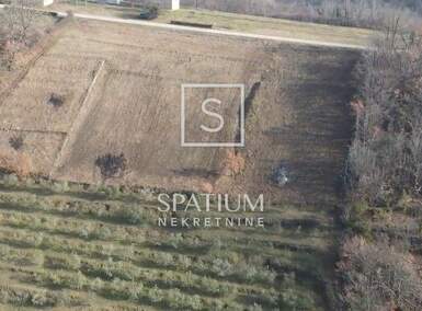 Zemljiste, Motovun, prodaja, 195000 €, 1953 m2