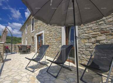 Kuca, Buje, prodaja, 335000 €, 286 m2