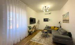 Dvosoban stan, Pula, Istarska ulica, prodaja, 299000 €, 62 m2