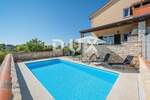 Kuca, Umag, Lovrečica, prodaja, 669000 €, 197 m2