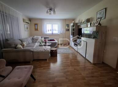Kuca, Belišće, prodaja, 260000 €, 188 m2
