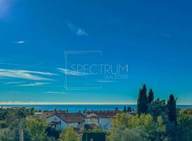 Trosoban stan, Umag, prodaja, 369000 €, 83 m2