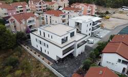 Cetvorosoban stan, Vodice, Srima, prodaja, 400000 €, 147 m2