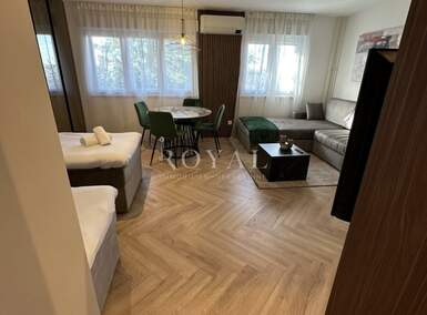 Jednosoban stan, Rijeka, Gornja Vežica, najam, 700 €, 40 m2