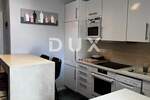 Dvosoban stan, Pula, Centar, najam, 1200 €, 51 m2