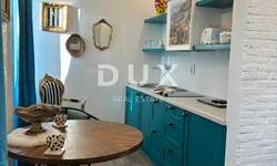 Jednosoban stan, Pula, Centar, najam, 550 €, 30 m2