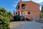 Kuca, Labin, prodaja, 520000 €, 300 m2