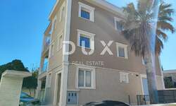 Kuca, Novalja, prodaja, 775000 €, 300 m2