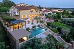 Kuca, Poreč, prodaja, 990000 €, 395 m2