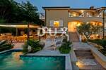 Kuca, Poreč, prodaja, 990000 €, 395 m2