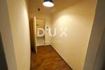 Poslovni prostor, Rijeka, Centar, najam, 650 €, 64 m2