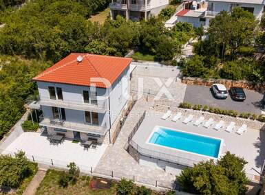 Kuca, Novi Vinodolski, prodaja, 900000 €, 250 m2