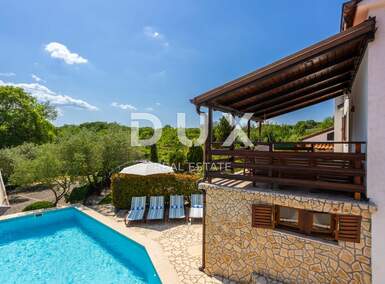 Kuca, Vrbnik, prodaja, 575000 €, 205 m2