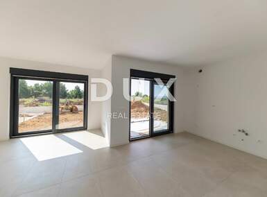 Trosoban stan, Privlaka, prodaja, 249630 €, 83 m2