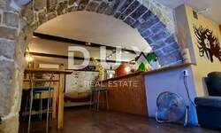 Kuca, Zadar, Arbanasi, prodaja, 340000 €, 189 m2