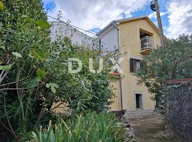 Kuca, Crikvenica, Selce, prodaja, 289000 €, 149 m2