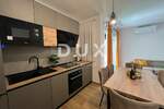 Cetvorosoban stan, Novalja, prodaja, 518000 €, 126 m2