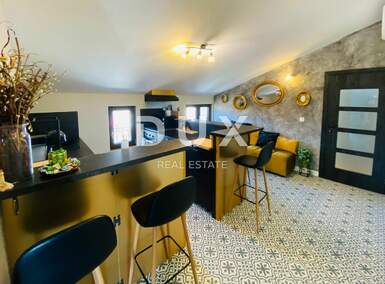 Cetvorosoban stan, Rovinj, prodaja, 350000 €, 75 m2