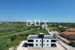 Kuca, Privlaka, prodaja, 1116290 €, 327 m2