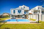 Kuca, Poreč, Mihatovići, prodaja, 686000 €, 265 m2