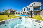 Kuca, Poreč, Mihatovići, prodaja, 686000 €, 265 m2