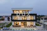 Kuca, Pula, Veli vrh, prodaja, 2075000 €, 470 m2