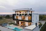 Kuca, Pula, Veli vrh, prodaja, 2075000 €, 470 m2