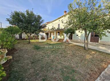 Kuca, Žminj, prodaja, 315000 €, 320 m2